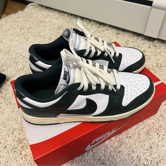 Nike Dunk Low Vintage Green - Picture 7 of 10